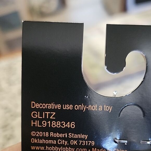 2018 Robert Stanley Ornament - Picture 7 of 9